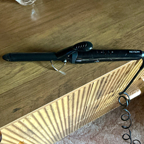 Revlon 10mm curling tong - revlon,
