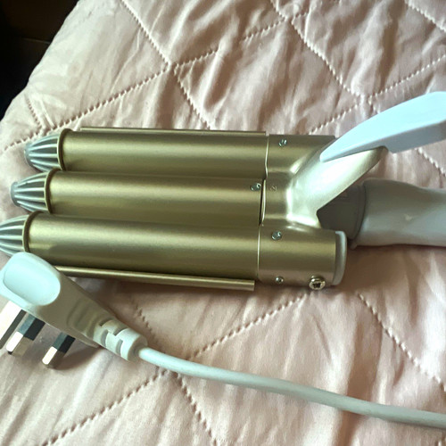 Triple barrel hair waver - hair,